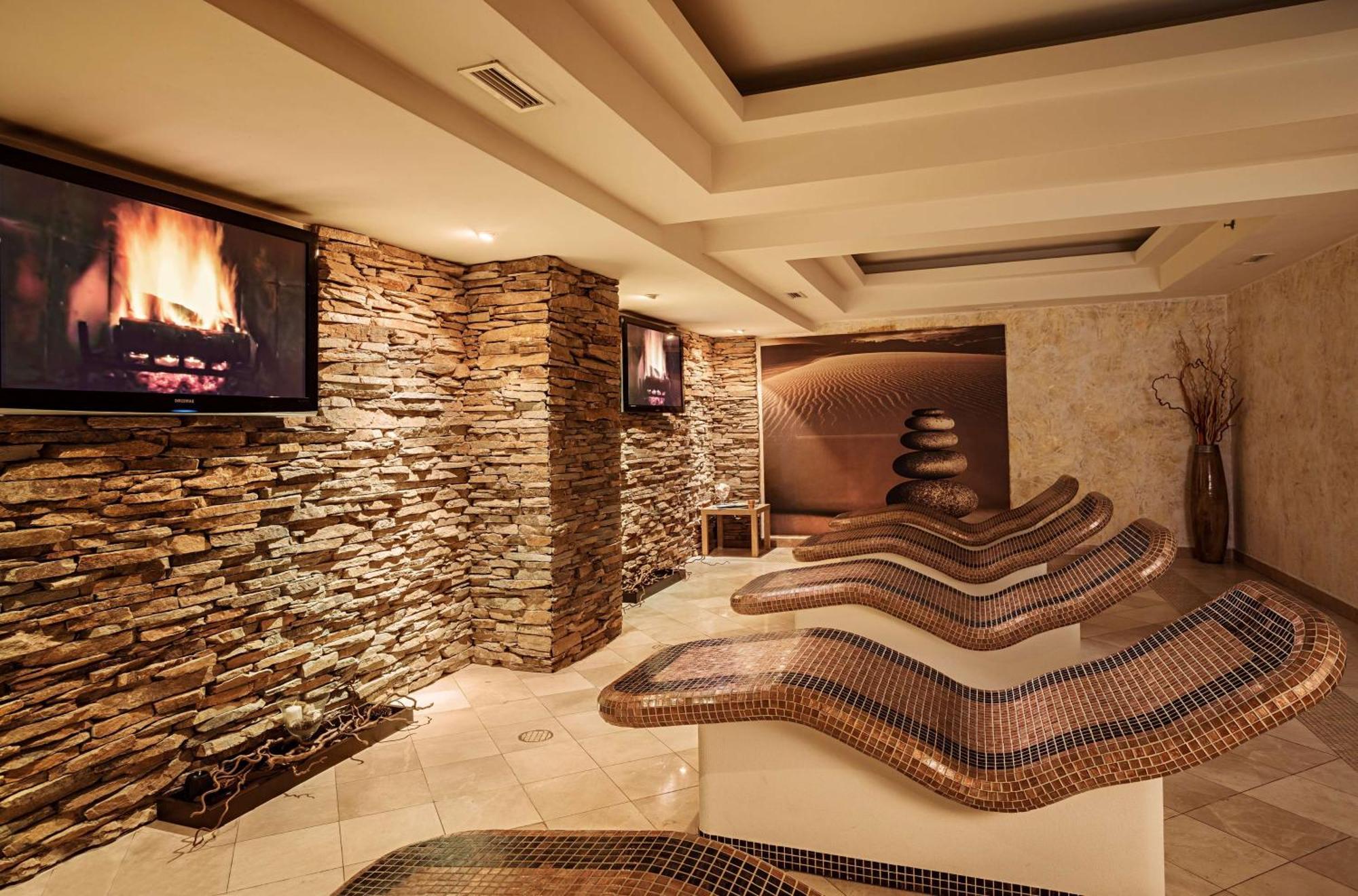 Hilton Sibiu Hotel Bagian luar foto