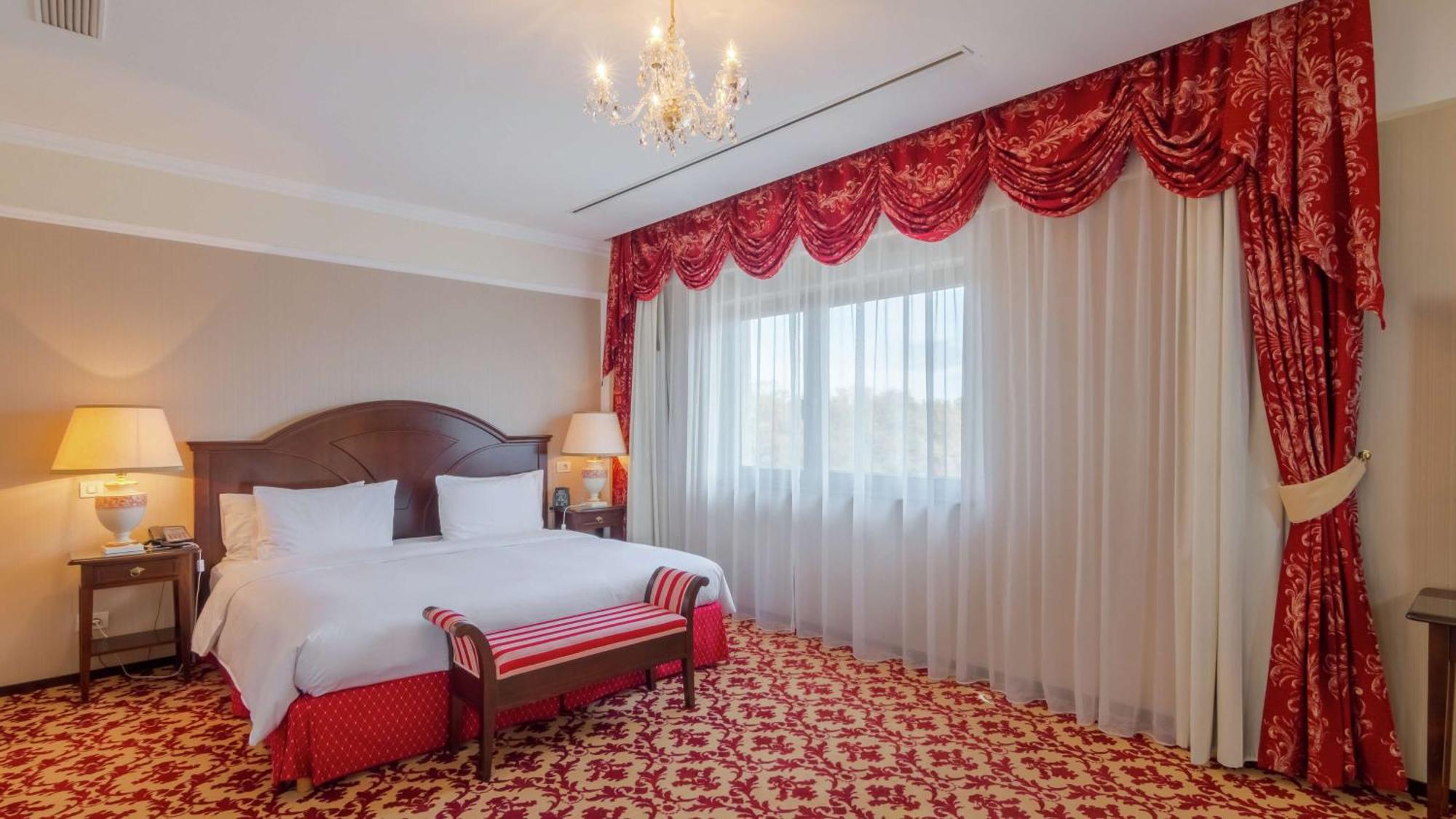 Hilton Sibiu Hotel Bagian luar foto