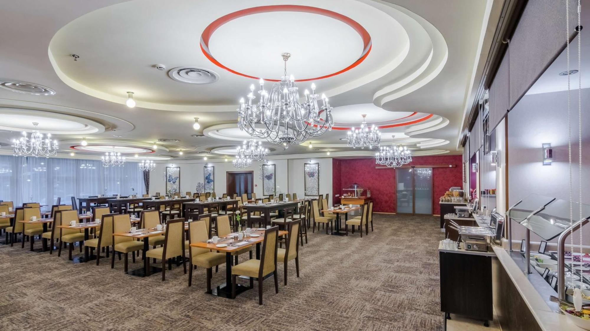Hilton Sibiu Hotel Bagian luar foto