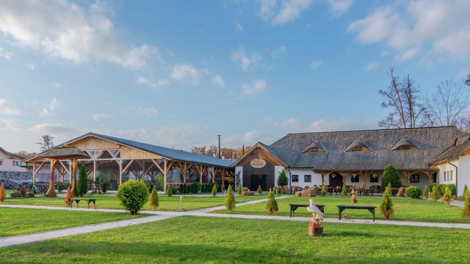 Hilton Sibiu Hotel Bagian luar foto