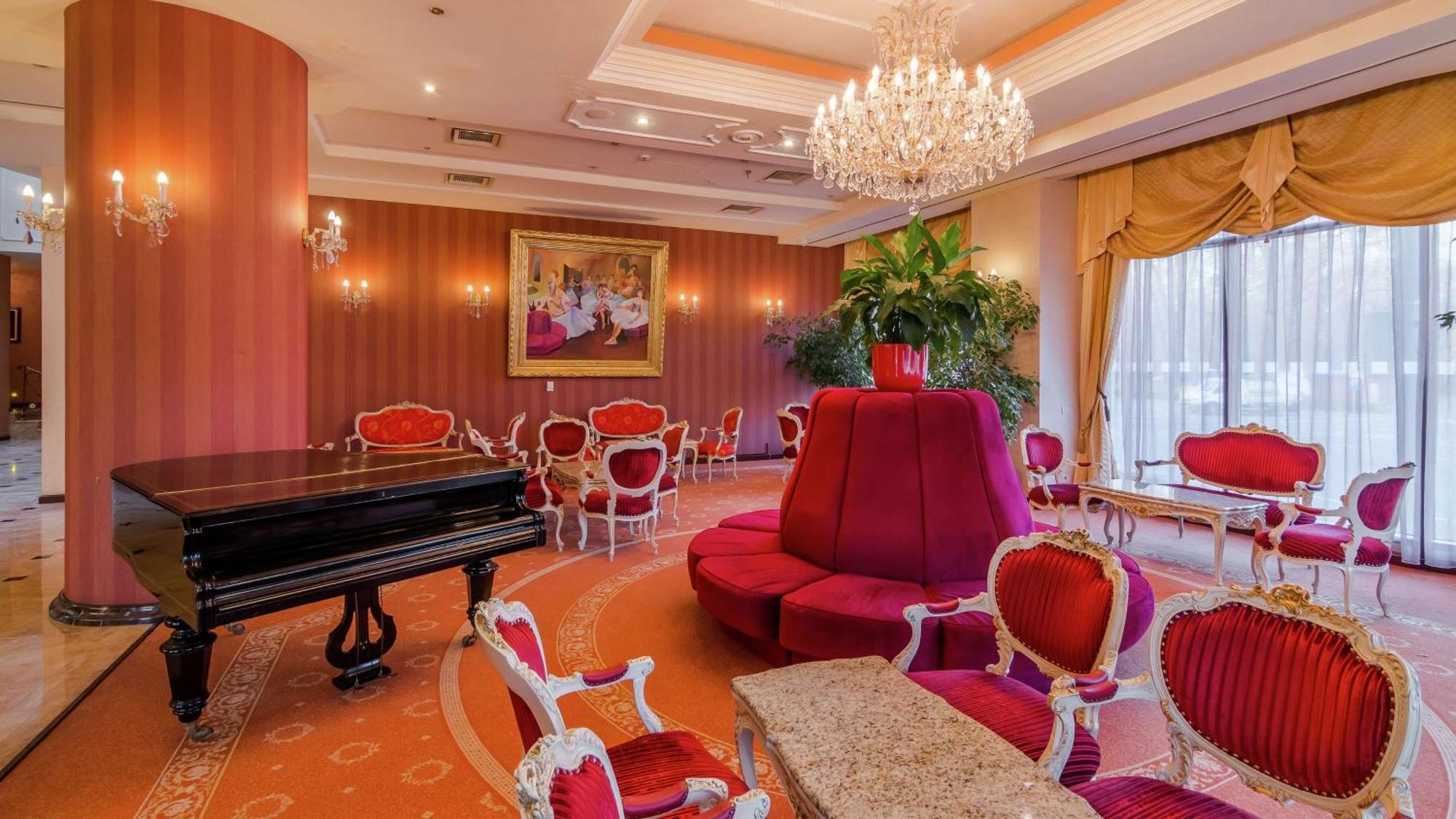 Hilton Sibiu Hotel Bagian luar foto